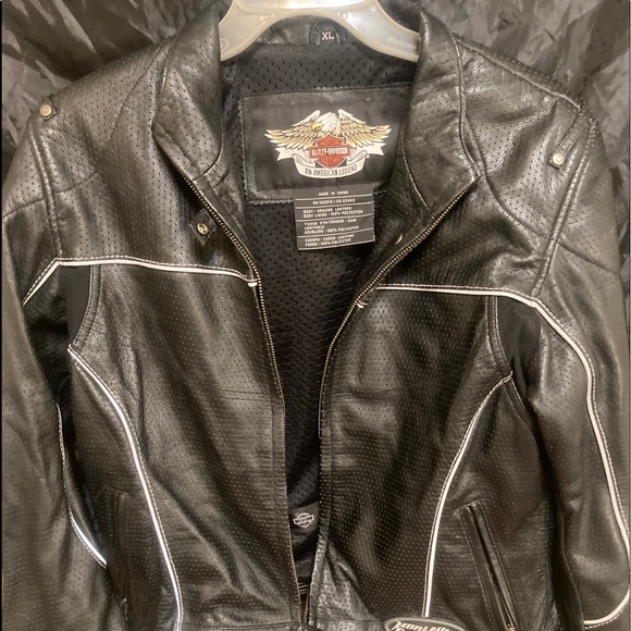 Women’s leather Harley Davidsons coat - Picture 4 of 6